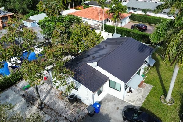 metal vs shingles roof